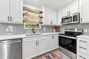 900 N Grand Ave, Waxahachie, TX 75165 - Photo 10