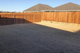 315 Canyon Oaks Dr, Greenville, TX 75402 - Photo 12