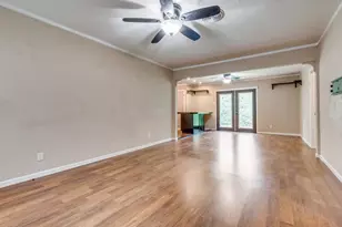 11049 Paddock Cir, Dallas, TX 75238 - Photo 6