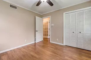 11049 Paddock Cir, Dallas, TX 75238 - Photo 24