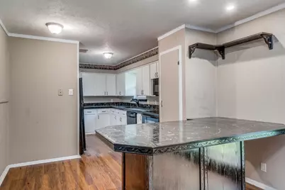 11049 Paddock Circle, Dallas, TX 75238 - Photo 12