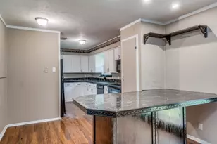 11049 Paddock Cir, Dallas, TX 75238 - Photo 12