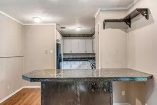 11049 Paddock Cir, Dallas, TX 75238 - Photo 14