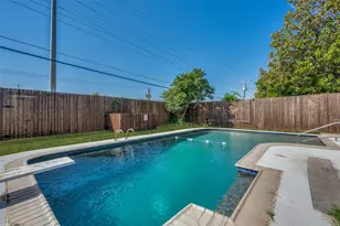 2400 W Lavender Ln, Arlington, TX 76013 - Photo 22