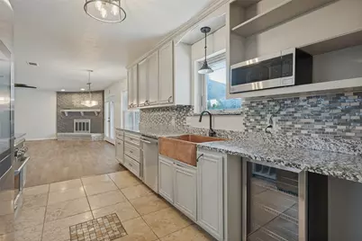 2400 W Lavender Lane, Arlington, TX 76013 - Photo 12