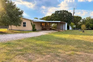 1150 Lamkin Rd, Mineral Wells, TX 76067 - Photo 1