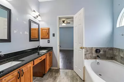 10609 Augusta Lane, Rowlett, TX 75089 - Photo 14
