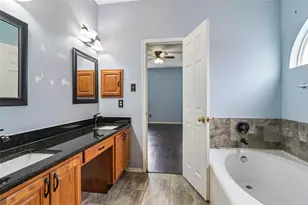 10609 Augusta Ln, Rowlett, TX 75089 - Photo 14