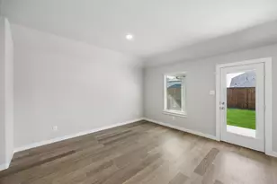 10625 Blakely Crk Rd, Fort Worth, TX 76126 - Photo 14