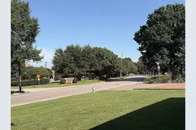 721 Hurstview Drive, Hurst, TX 76053 - Photo 2