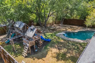 305 Brock St, Coppell, TX 75019 - Photo 4