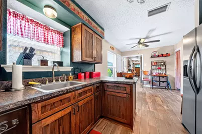 240 Dewey Court, Irving, TX 75060 - Photo 12