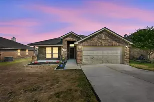 9208 Arlene Dr, White Settlement, TX 76108 - Photo 2