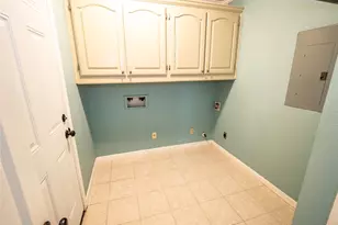 900 N Bowen Rd, Arlington, TX 76012 - Photo 8
