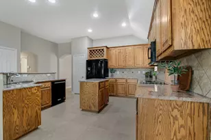 6512 Canyon Crest Dr, McKinney, TX 75071 - Photo 12