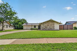 1744 Gross Rd, Dallas, TX 75228 - Photo 1