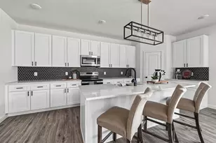 5822 Stonegate Cir, Granbury, TX 76048 - Photo 6