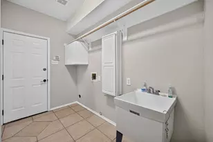4730 Parkhaven Dr, Garland, TX 75043 - Photo 36