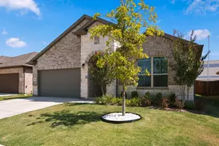 15532 Halstead Ln, Fort Worth, TX 76247 - Photo 2