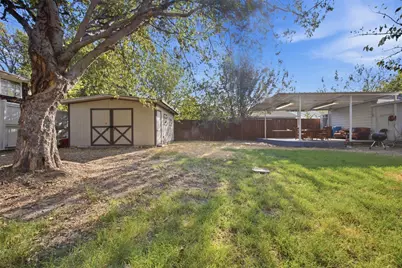 1801 Garden Oaks Drive, Irving, TX 75061 - Photo 24