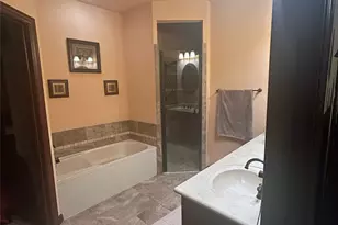 1055 Chartres, Oak Ridge, TX 75142 - Photo 24
