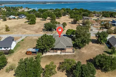 115 Lakeview Drive, Runaway Bay, TX 76426 - Photo 2
