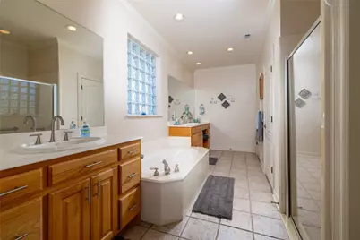 115 Lakeview Drive, Runaway Bay, TX 76426 - Photo 28