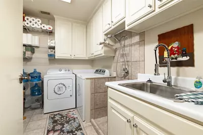 115 Lakeview Drive, Runaway Bay, TX 76426 - Photo 18