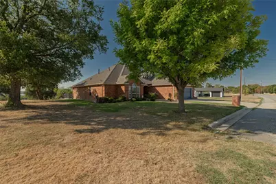 115 Lakeview Drive, Runaway Bay, TX 76426 - Photo 38