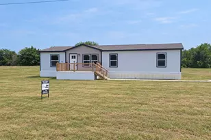 355 Largo St, Bonham, TX 75418 - Photo 6