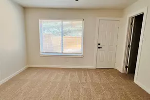 1701 Justin Lyn St, Arlington, TX 76012 - Photo 10