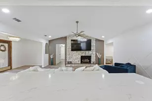 8505 Treetop Ct, Fort Worth, TX 76179 - Photo 10