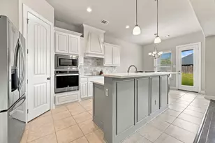 813 Rustic Trl, Midlothian, TX 76065 - Photo 8
