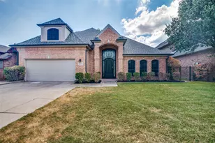 2907 Bluffview Dr, Garland, TX 75043 - Photo 2