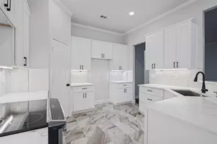 2907 Bluffview Dr, Garland, TX 75043 - Photo 10