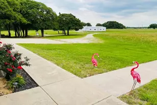 207 Emberson Chapel Rd, Pilot Point, TX 75068 - Photo 2