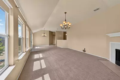 501 Roundrock Lane, Fort Worth, TX 76140 - Photo 14