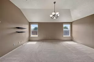 501 Roundrock Ln, Fort Worth, TX 76140 - Photo 16