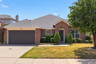501 Roundrock Ln, Fort Worth, TX 76140 - Photo 1