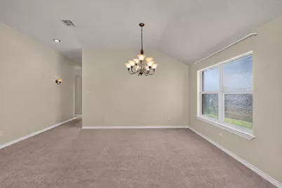 501 Roundrock Lane, Fort Worth, TX 76140 - Photo 6