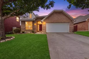2117 Clubside Dr, Corinth, TX 76210 - Photo 1