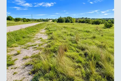 1745 Hidden Oaks Trail, Glen Rose, TX 76043 - Photo 6