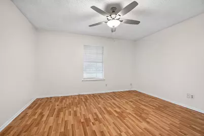 726 E Pecan Street, Hurst, TX 76053 - Photo 12