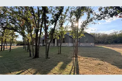 729 County Road 3355, Paradise, TX 76073 - Photo 2