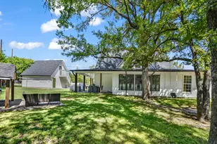 105 Mariah Dr, Weatherford, TX 76087 - Photo 10