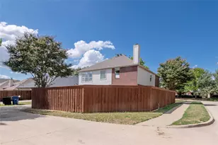 11443 Waterford Ln, Frisco, TX 75035 - Photo 4