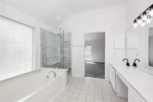 11443 Waterford Ln, Frisco, TX 75035 - Photo 20