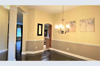 835 Roaring Springs Road, Grand Prairie, TX 75052 - Photo 6