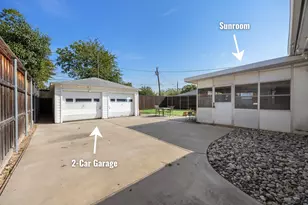 3727 Hawick Ln, Dallas, TX 75220 - Photo 18