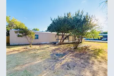 900 Stephie Ann Court, Arlington, TX 76002 - Photo 4